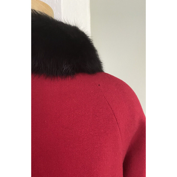 Vtg Red Holiday Wool Coat Fur Collar Cuff Double Breast Size Made in Canada Med - Picture 4 of 11